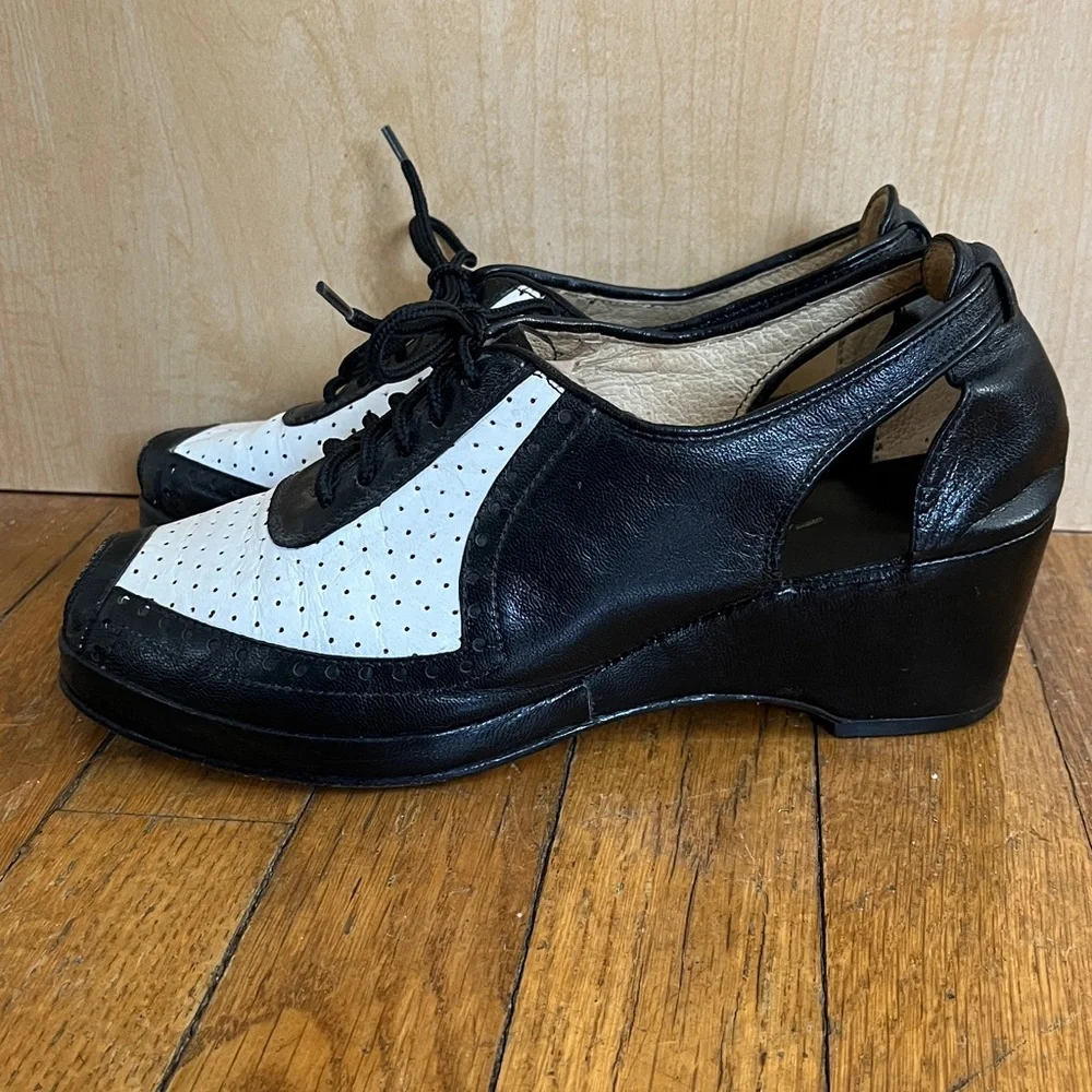 Women's Black and White Lace-Up Wedge Shoes - Picture 3 of 13